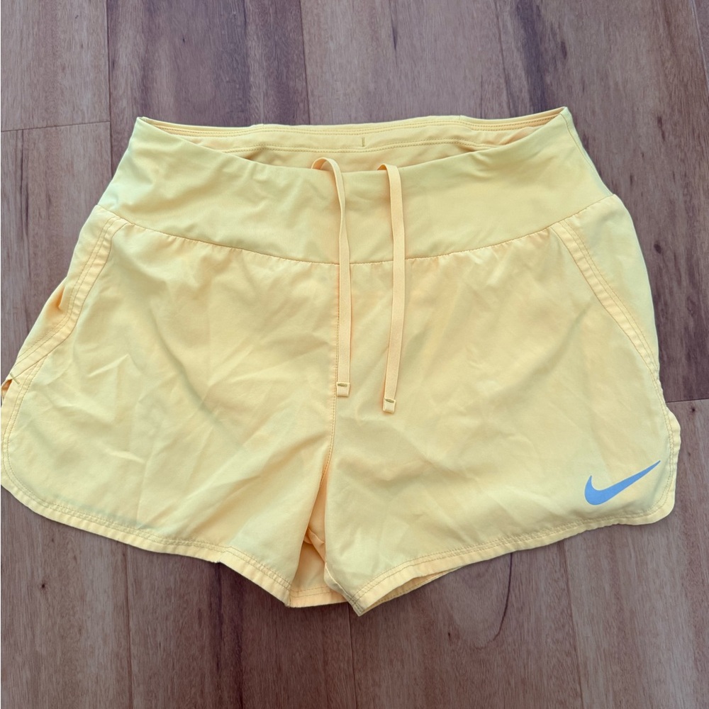 Nike Women's Yellow/neon orange running Shorts